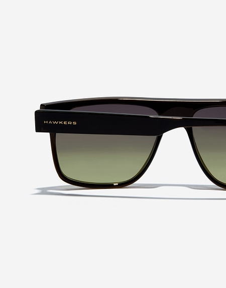 Lentes de sol Hawkers CHEEDO - POLARIZED CRYSTAL BLACK MOSS