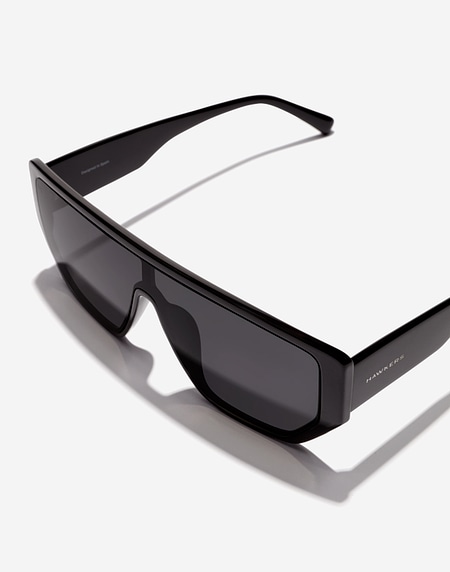 Sunglasses Hawkers METRO - BLACK DARK ECO