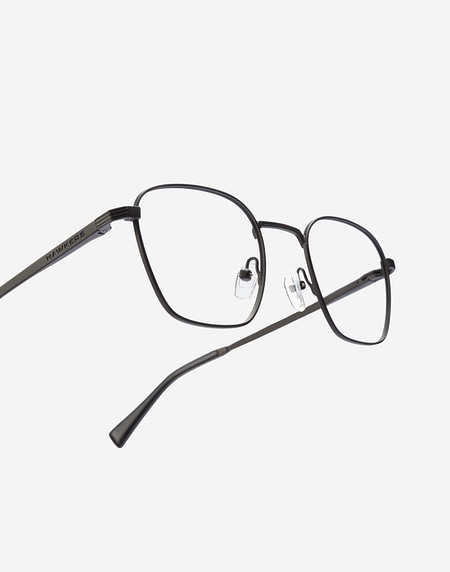 Blue Light Hawkers Black Chaptal