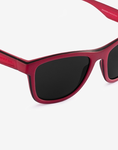 Sunglasses Hawkers RED BLACK RUBBER - DARK ONE S