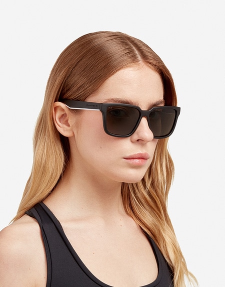 Occhiali da sole Hawkers MOTION - POLARIZED BLACK