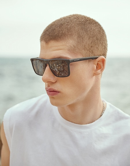 Sunglasses HAWKERS HORIZON - POLARIZED BLACK DARK
