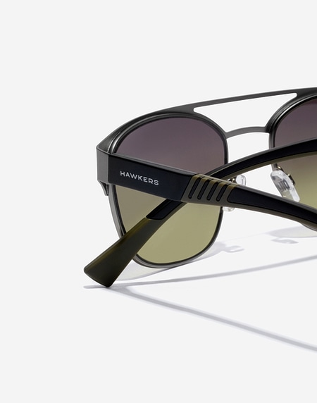 Sunglasses Hawkers VITAL - GUN METAL MOSS