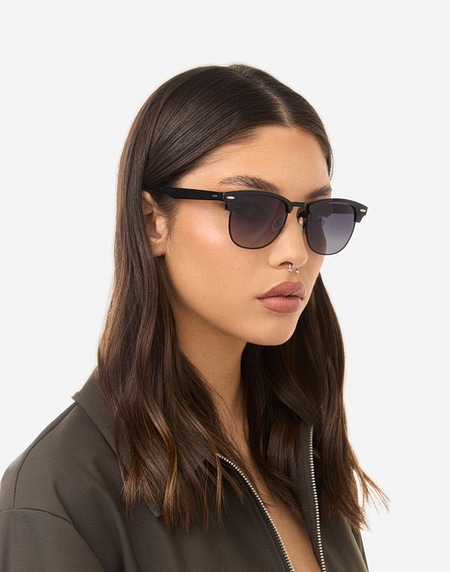 Sunglasses Hawkers CLASSIC BOLD - POLARIZED BLACK MATTE GREY