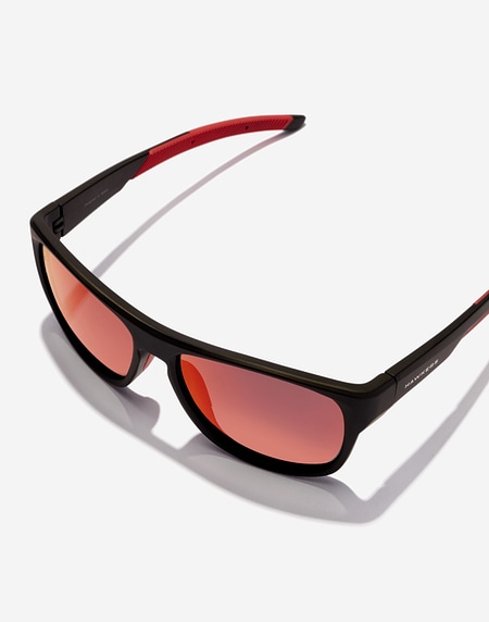Nos Lunettes de Soleil Hawkers GRIP - POLARIZED BLACK RUBY