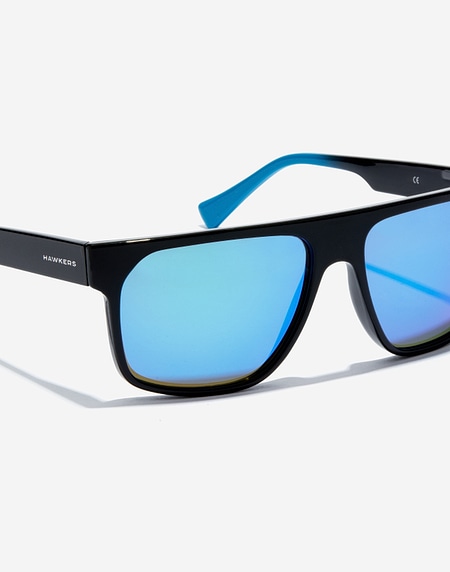 Sunglasses Hawkers CHEEDO - DIAMOND BLUE FUSION