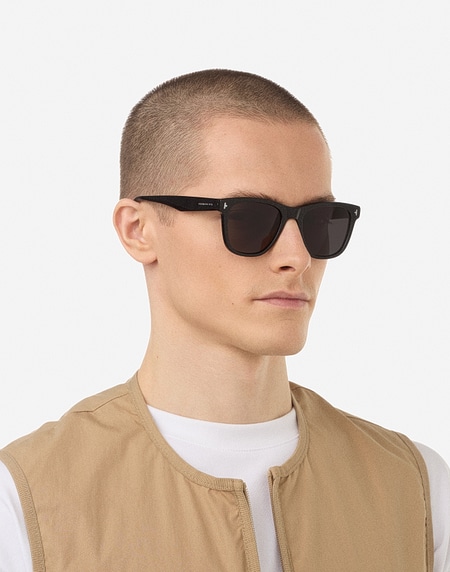 Sunglasses Hawkers ONE PAIR - POLARIZED BLACK DARK