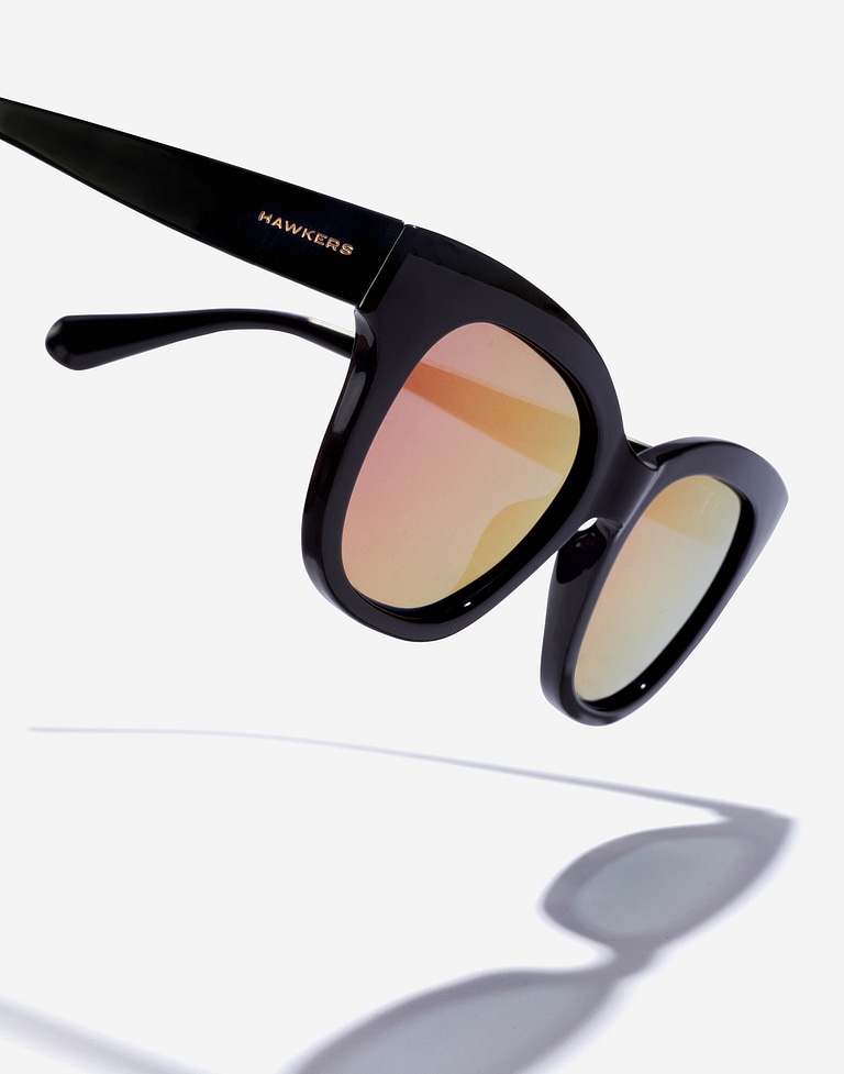 Sunglasses Hawkers AUDREY NEUVE - POLARIZED BLACK PINK