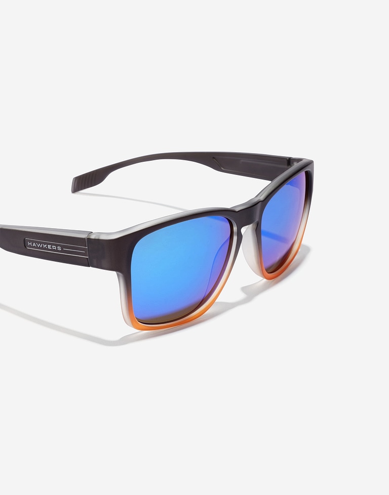 Sunglasses Hawkers CORE - POLARIZED SKY