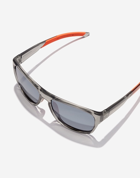 Lentes de sol Hawkers GRIP - POLARIZED GREY CHROME