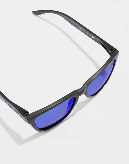 Sonnenbrille Hawkers ONE RAW - POLARIZED BLACK SKY