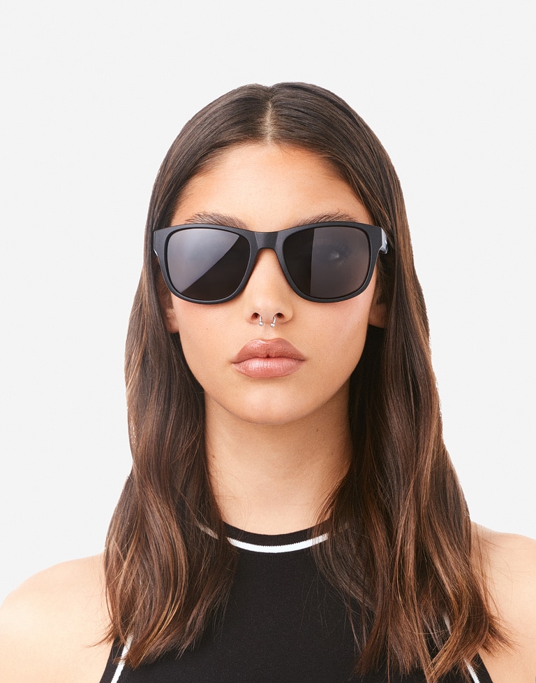 Sunglasses Hawkers OWENS - POLARIZED BLACK DARK