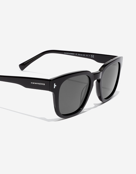 Sunglasses Hawkers STACK - POLARIZED BLACK DARK
