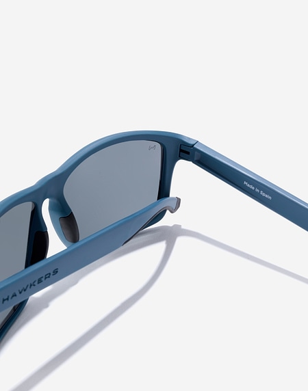 Nos Lunettes de Soleil HAWKERS FASTER SPORT RAW - SHADOW BLUE BLACK