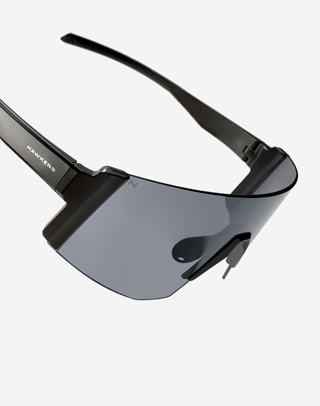 sports sunglasses Hawkers LYNX BIG - BLACK SMOKE FLASH