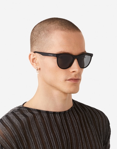 Sunglasses Hawkers TRAIL - POLARIZED BLACK DARK