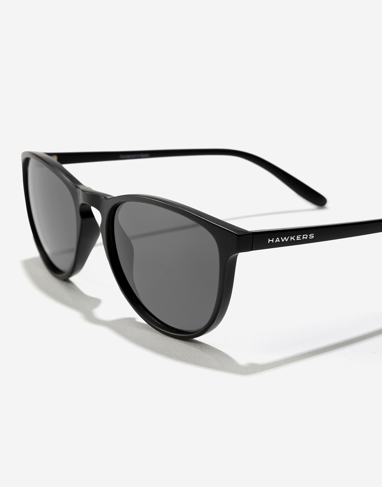 Sunglasses Hawkers OLLIE XS - POLARIZED BLACK DARK