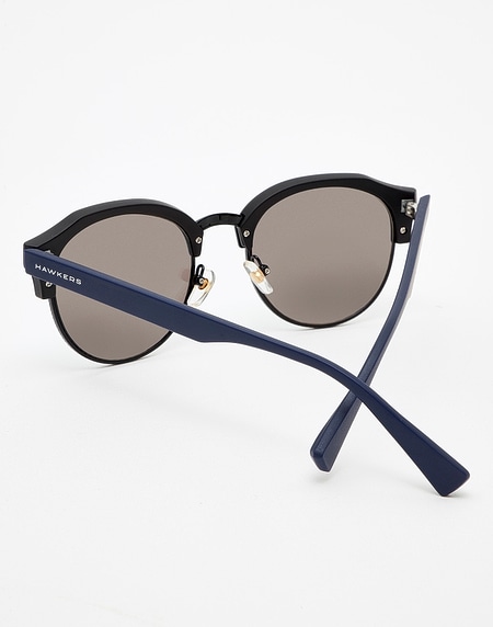 Sunglasses Hawkers BLACK - NAVY BLUE CHROME CLASSIC&nbsp;ROUNDED