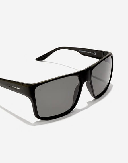 Sunglasses Hawkers EDGE XL - POLARIZED BLACK DARK