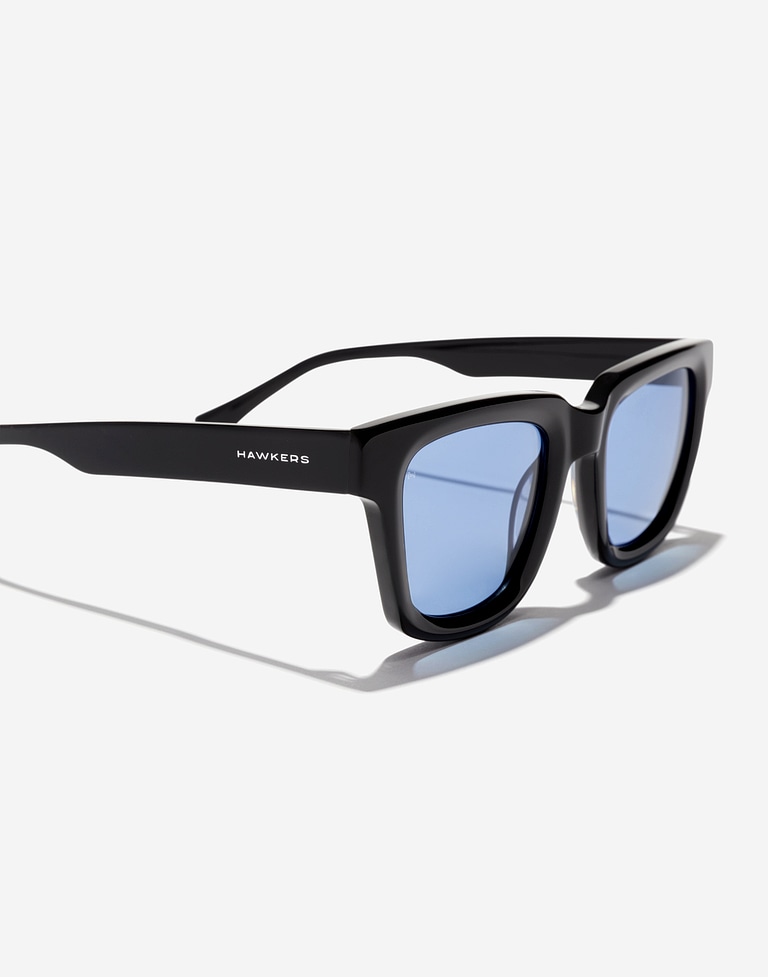 Nos Lunettes de Soleil Hawkers ONE UPTOWN - BLACK BLUEBERRY