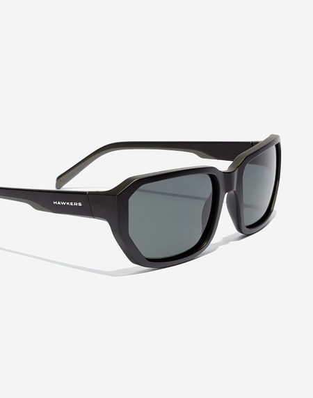 Sunglasses Hawkers BOLT - POLARIZED BLACK DARK