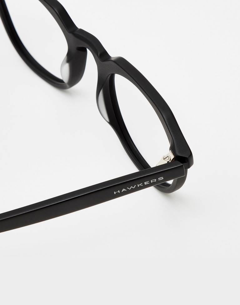Blue Light Hawkers BLACK CHARDON