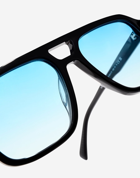 Nos Lunettes de Soleil Hawkers CROUPIER - BLACK BLUET