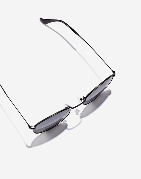 Lentes de sol Hawkers MOMA MIDTOWN - POLARIZED BLACK GREY