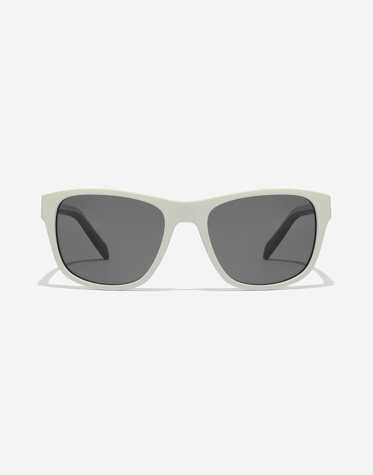 Sunglasses Hawkers OWENS - POLARIZED CLOUD BLACK DARK