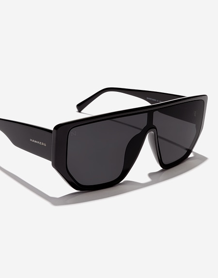 Sunglasses Hawkers METRO - BLACK DARK ECO