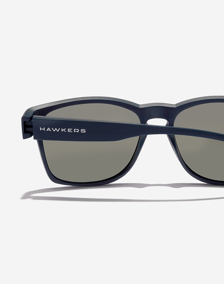 Nos Lunettes de Soleil Hawkers CORE RAW - POLARIZED NAVY GALAXY