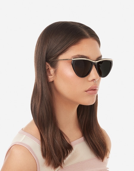 Nos Lunettes de Soleil Hawkers BOW - POLARIZED BLACK DARK