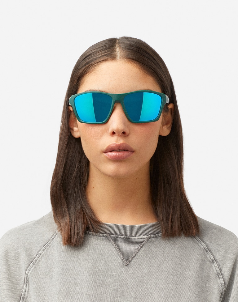 Nos Lunettes de Soleil Hawkers SHARK - POLARIZED TEAL BLUE CHROME