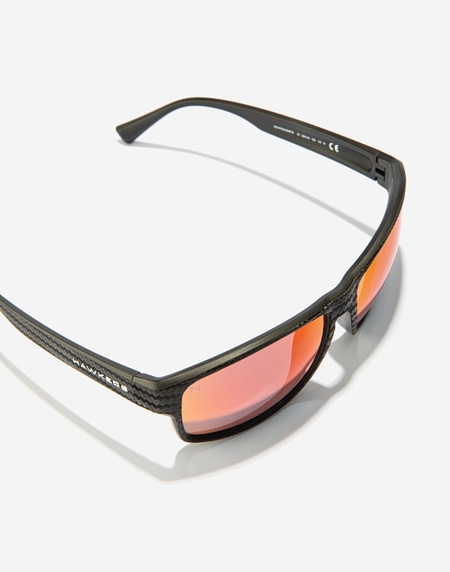 Sunglasses Hawkers FASTER RAW CARBON FIBER - BLACK RUBY