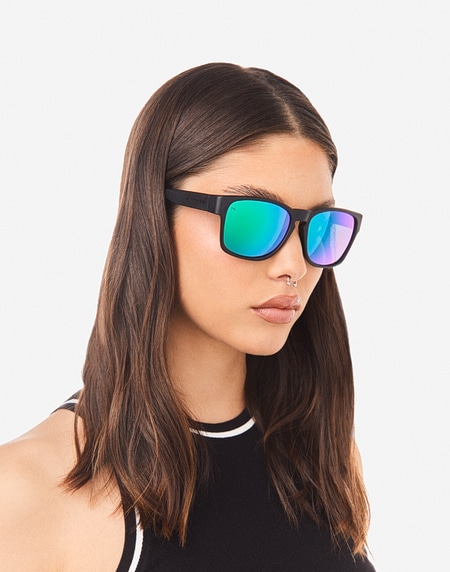 Lentes de sol Hawkers CORE RAW - BLACK EMERALD