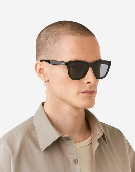 Sunglasses Hawkers DOWNTOWN MAX - BLACK DARK