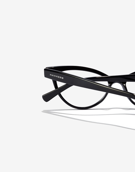 Blue Light Hawkers Total Black Chablis