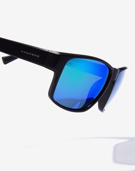 Sunglasses Hawkers FASTER RAW - POLARIZED BLACK EMERALD