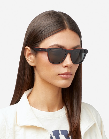 Sunglasses Hawkers ONE SPORT - POLARIZED RED BLACK