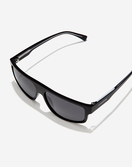 Sunglasses Hawkers ASTRO - BLACK DARK ECO
