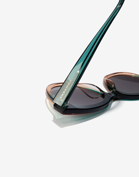 Nos Lunettes de Soleil Hawkers GREEN CHAMPAGNE AUDREY