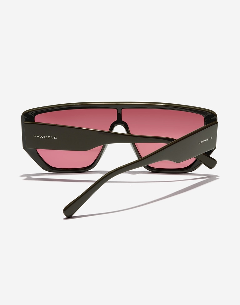 Nos Lunettes de Soleil Hawkers METRO - DARK KHAKI FUCSIA ECO