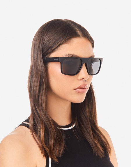 Sunglasses Hawkers CHEEDO - POLARIZED CARBON BLACK