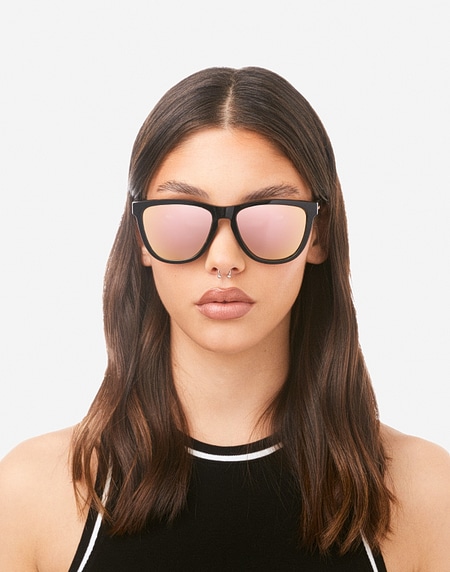 Lentes de sol Hawkers ONE RAW - POLARIZED BLACK ROSE GOLD