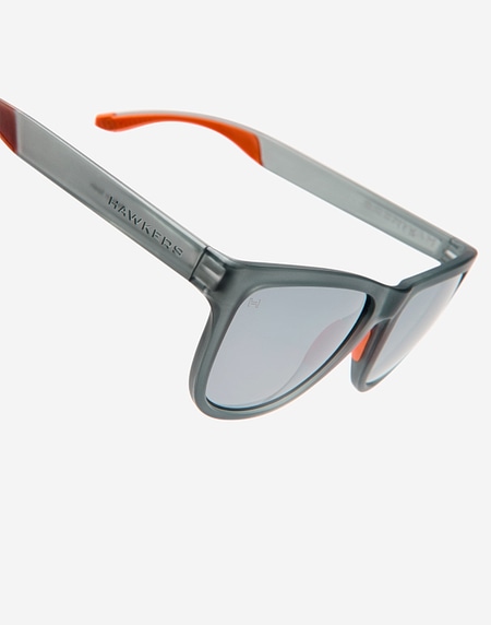Sunglasses Hawkers ONE SPORT RAW - POLARIZED GREY SMOKE CHROME