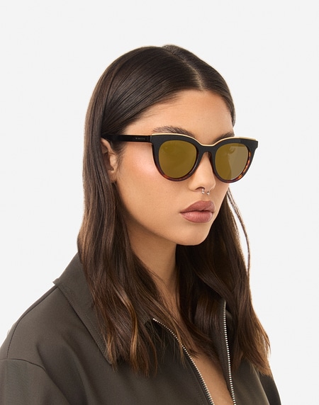 Sunglasses Hawkers BELLA - POLARIZED BLACK GOLD
