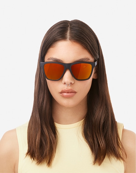 Sunglasses Hawkers ONE LS RAW - BLACK DAYLIGHT