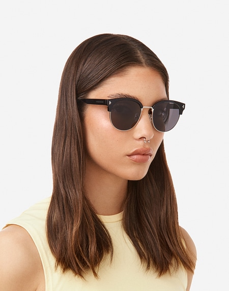 Sunglasses Hawkers NEW CLASSIC ROUNDED - POLARIZED BLACK