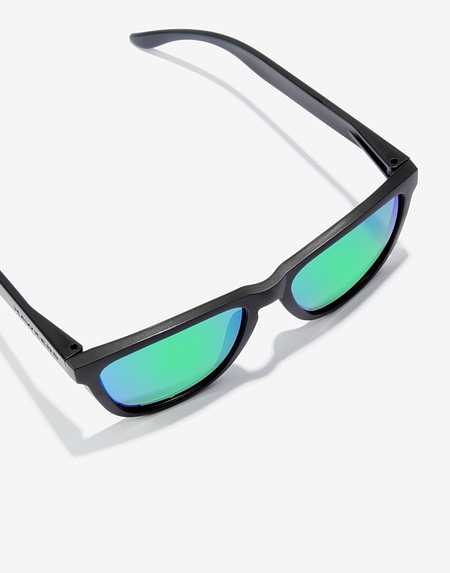 Sunglasses Hawkers ONE RAW - POLARIZED BLACK EMERALD