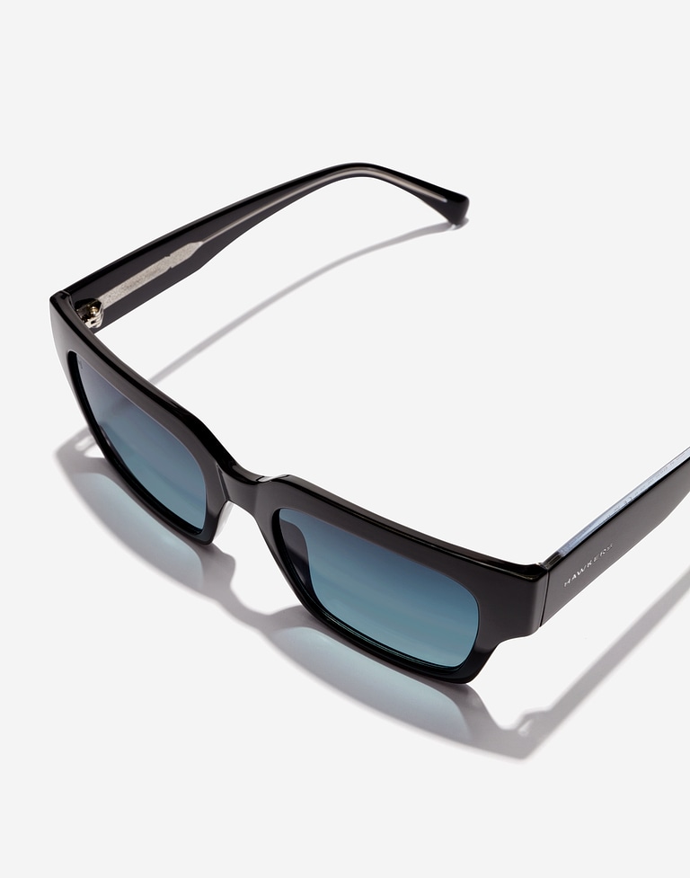 Nos Lunettes de Soleil Hawkers MATE - BLACK BLUE DENIM ECO